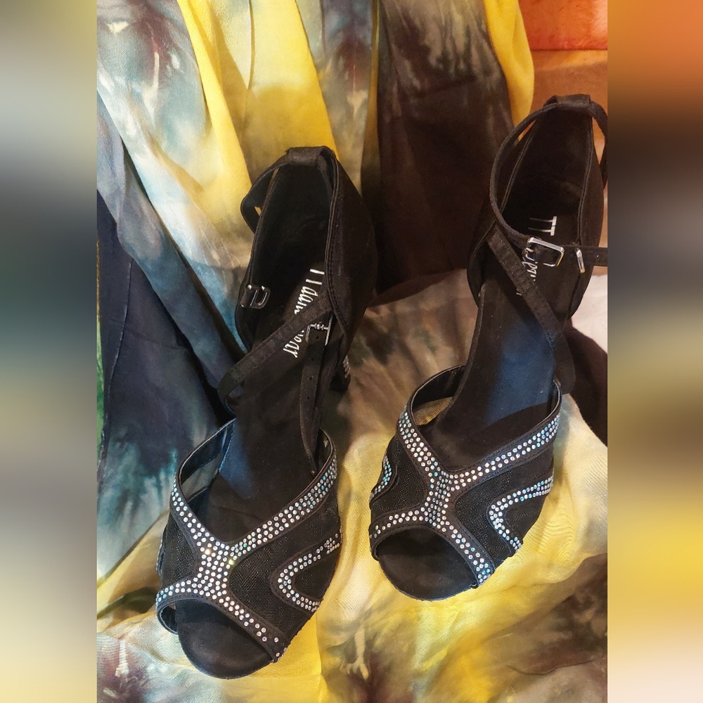 Chic Black Rhinestone Women's Heels - Picture 1 of 5